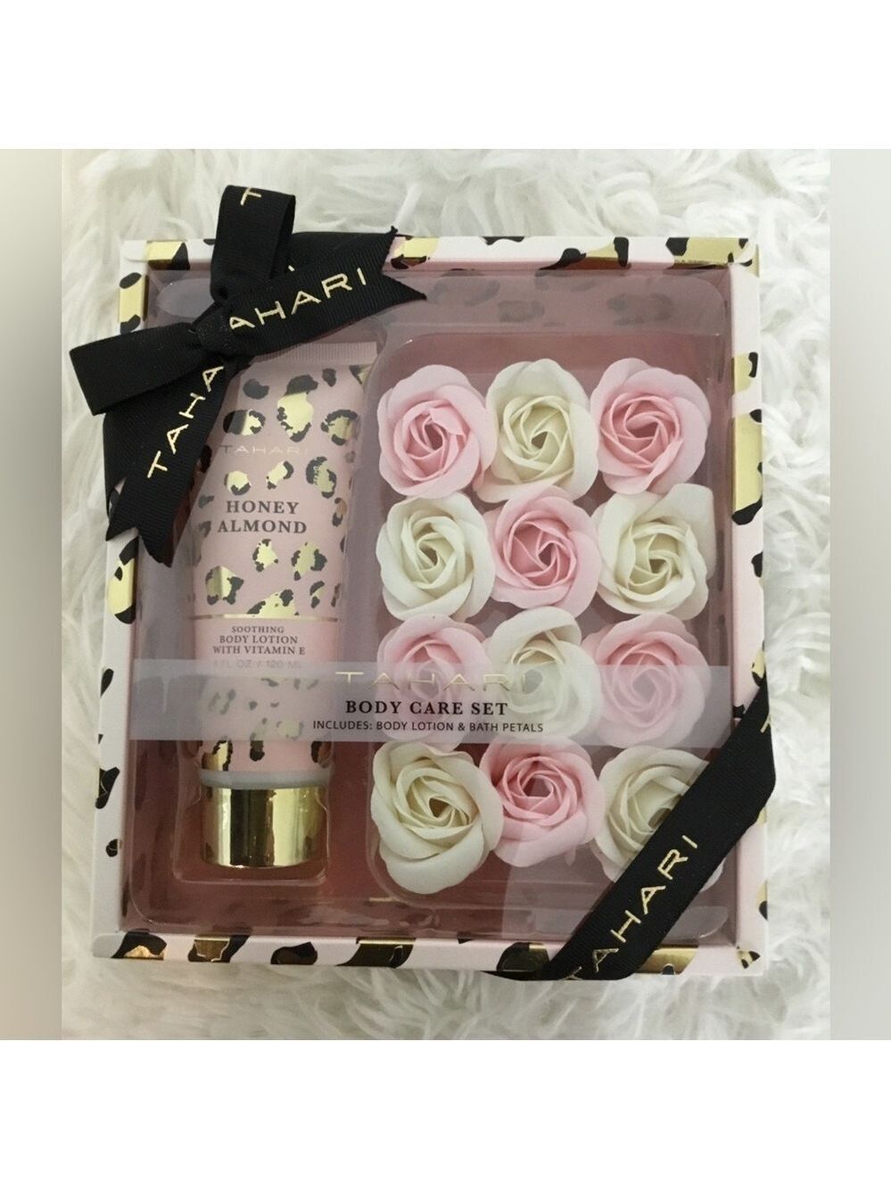 Tahari Body Care Set Body Lotion & soap bath petals Honey Almond - Picture 7 of 7
